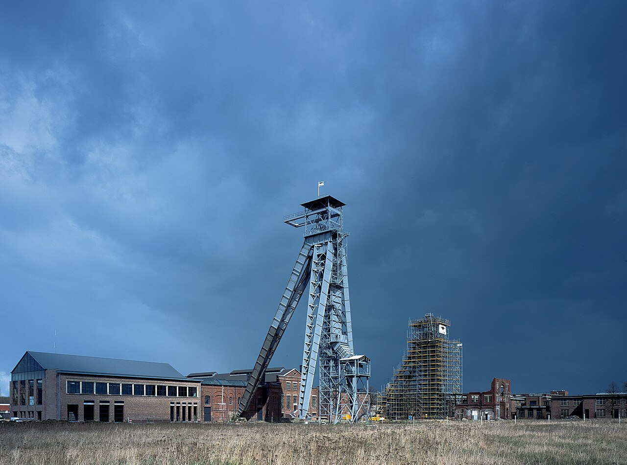 De schachtbokken van de voormalige mijn van Winterslag in Genk. Archiefbeeld, geen opname van de renovatiewerf in 2026.