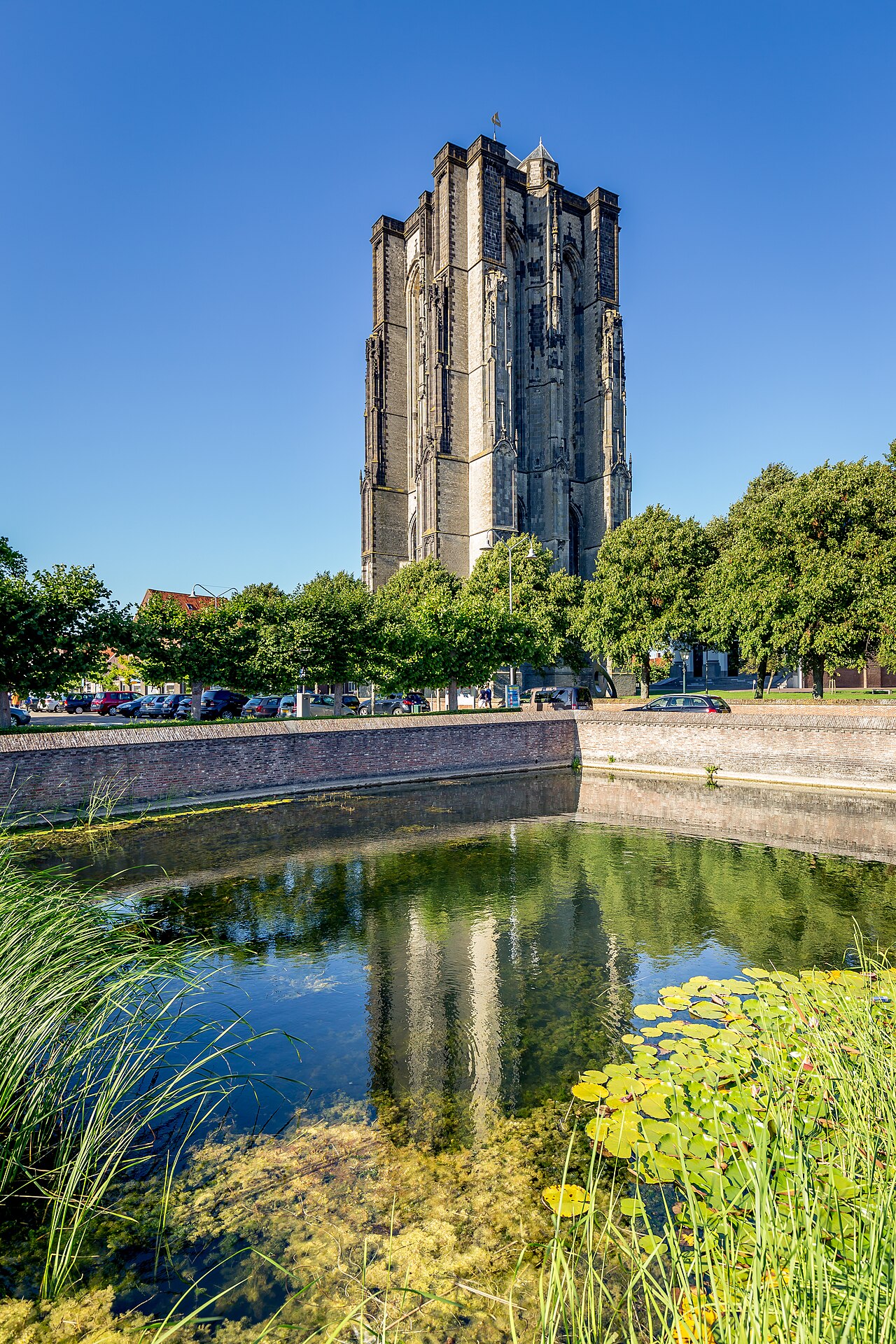 De onafgemaakte Sint-Lievensmonstertoren in Zierikzee.